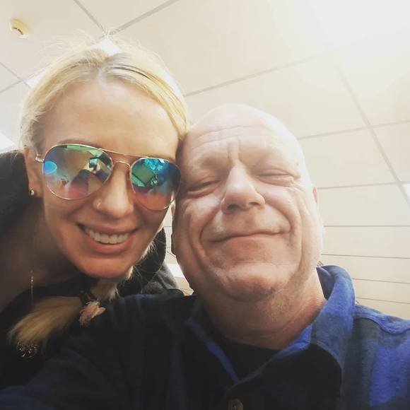 Meet your Posher, Mandee - Picture 1 of 1